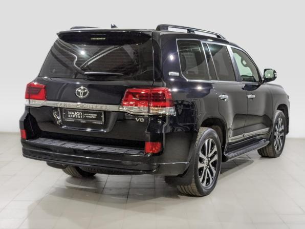 Toyota Land Cruiser 200 Series Рестайлинг 2 с пробегом 2019 года, цена 7 950 000 рублей, 95423 км, внедорожник, Автокод Объявления