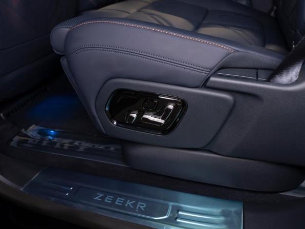 Zeekr 9X с пробегом 2026 года, цена 14 600 000 рублей, 50 км, внедорожник, Автокод Объявления