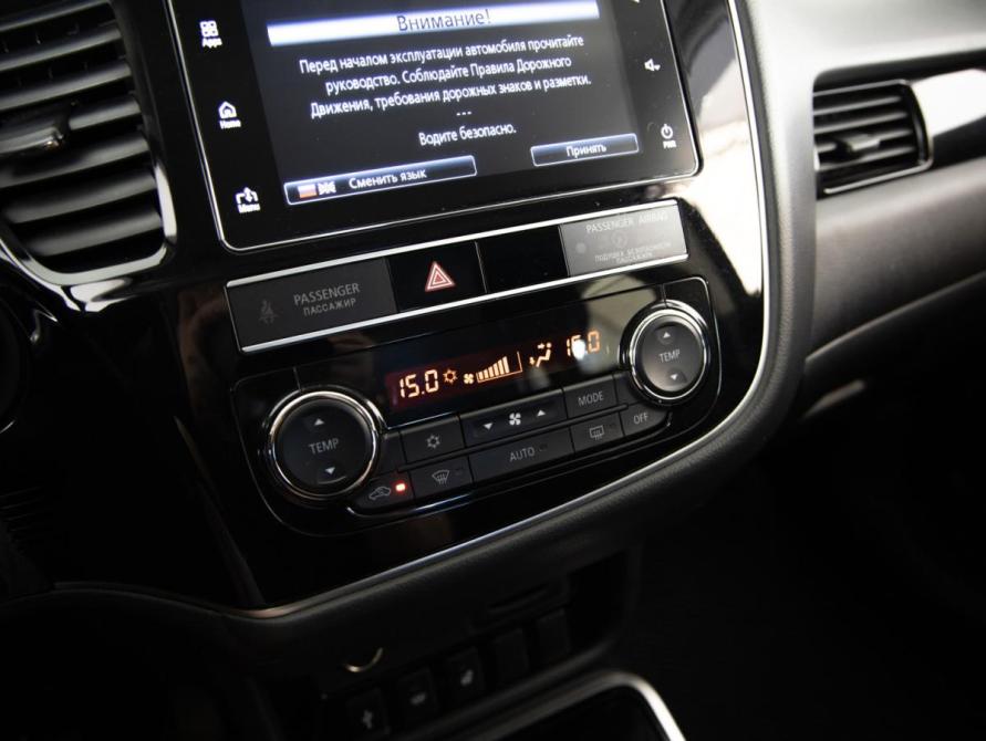 Mitsubishi Outlander III Рестайлинг 3 Санкт-Петербург  - изображение 15