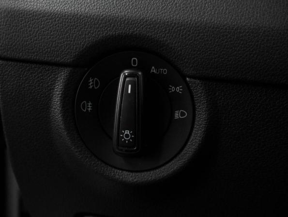 Skoda Octavia III (A7) Рестайлинг с пробегом 2019 года, цена 1 440 000 рублей, 213649 км, лифтбек, Автокод Объявления