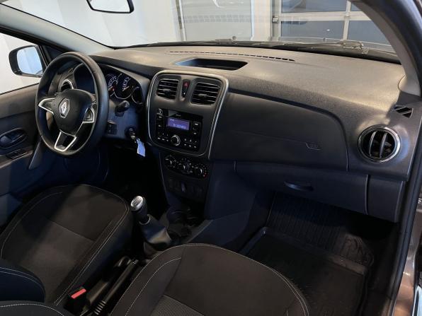 Renault Sandero II Рестайлинг с пробегом 2021 года, цена 1 290 000 рублей, 99010 км, хэтчбек, Автокод Объявления