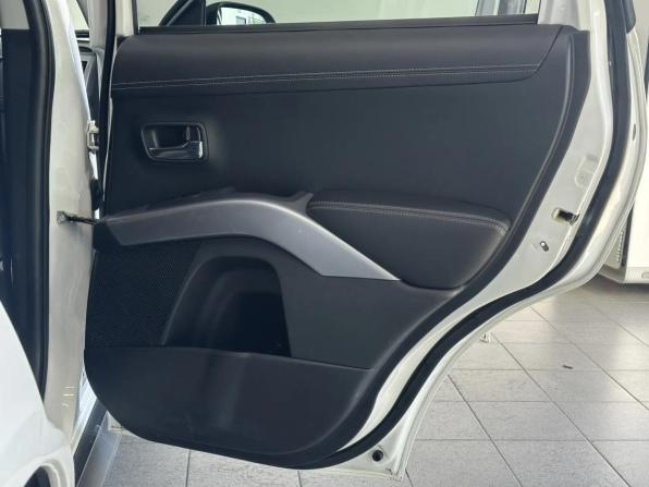Mitsubishi Outlander II Рестайлинг с пробегом 2010 года, цена 1 200 000 рублей, 266104 км, внедорожник, Автокод Объявления
