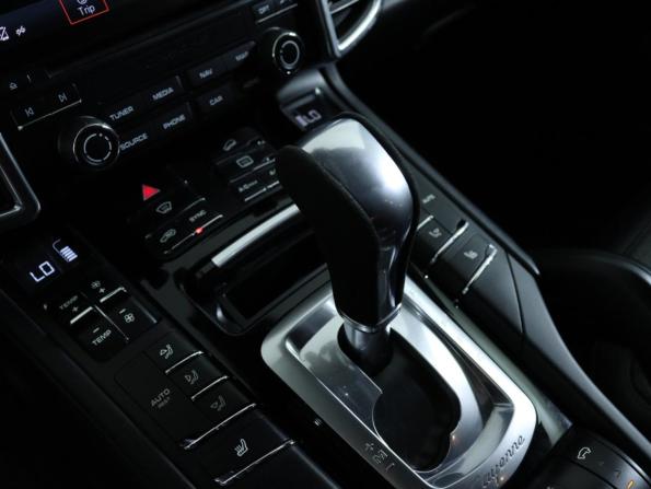 Porsche Cayenne II Рестайлинг (958) с пробегом 2016 года, цена 3 950 000 рублей, 144995 км, внедорожник, Автокод Объявления