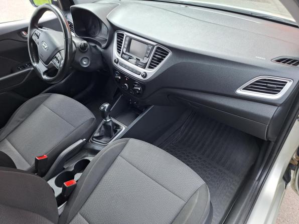 Hyundai Solaris II с пробегом 2019 года, цена 1 390 000 рублей, 130000 км, седан, Автокод Объявления