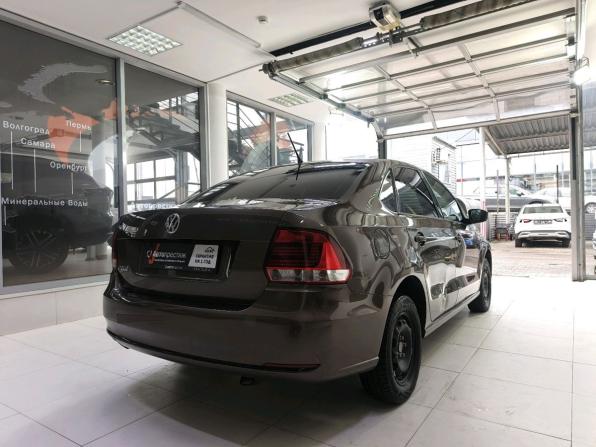 Volkswagen Polo V Рестайлинг с пробегом 2015 года, цена 880 000 рублей, 148870 км, седан, Автокод Объявления