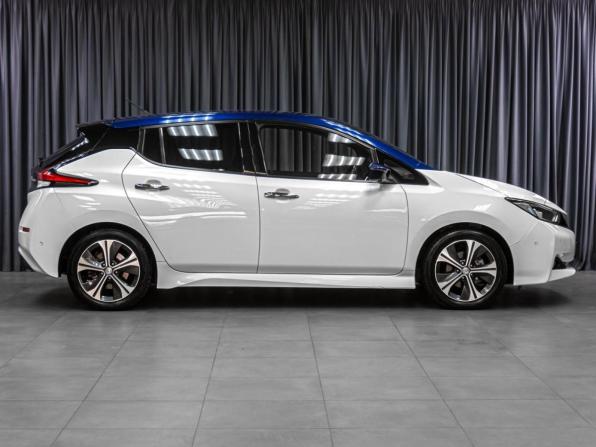 Nissan Leaf II (ZE1) с пробегом 2017 года, цена 1 659 000 рублей, 149593 км, хэтчбек, Автокод Объявления