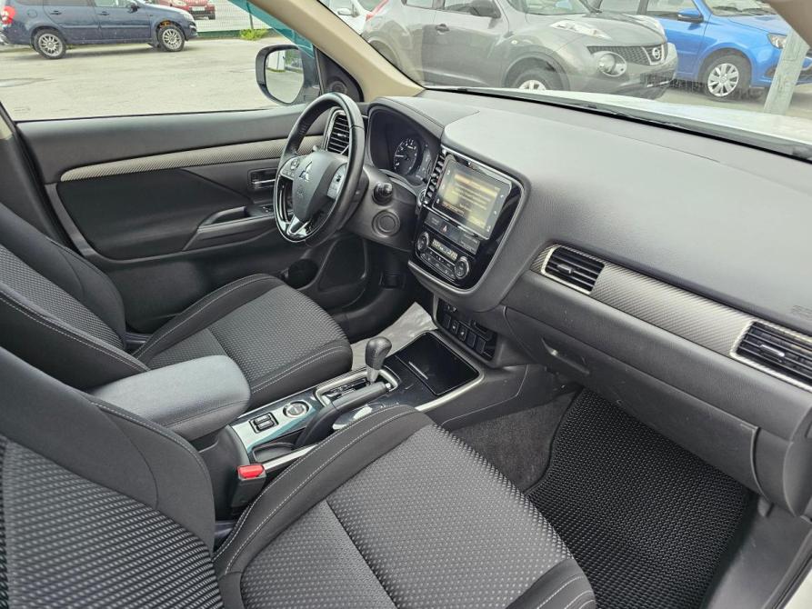 Mitsubishi Outlander III Рестайлинг 2 Тюмень  - изображение 12
