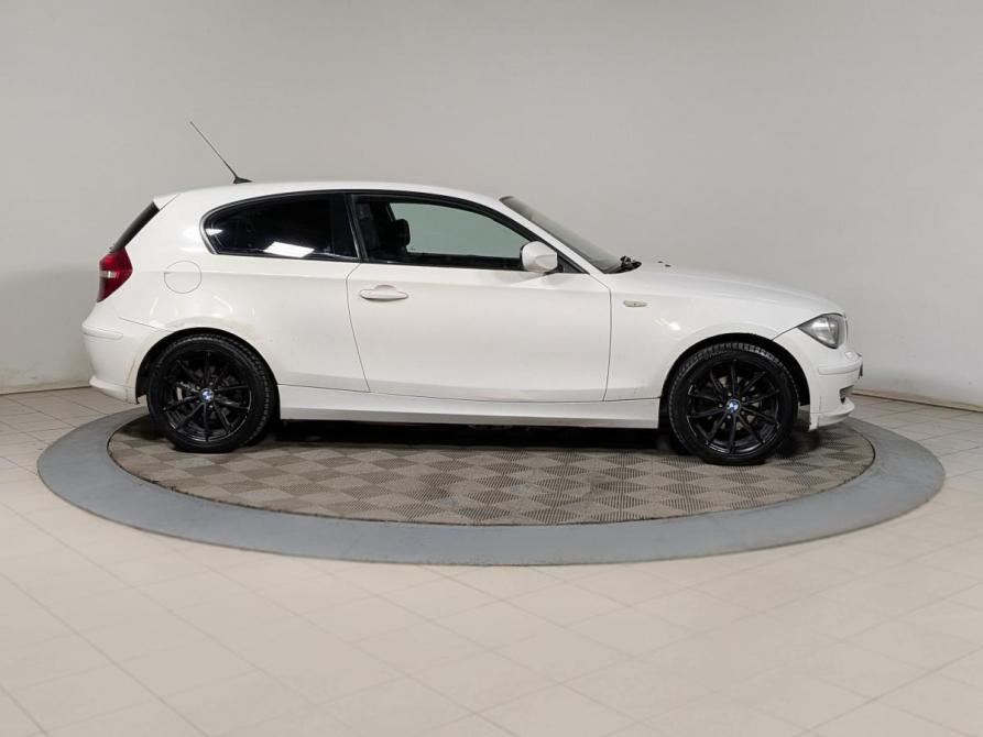 BMW 1 серии I (E81/E82/E87/E88) Рестайлинг Екатеринбург  - изображение 9