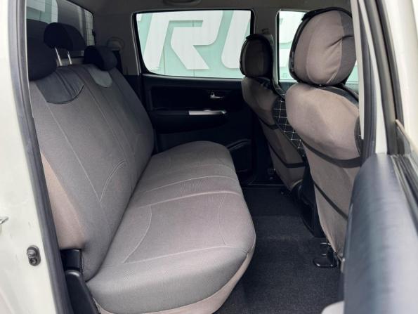 Toyota Hilux VII Рестайлинг с пробегом 2014 года, цена 2 999 000 рублей, 83945 км, offers.body_type.unknown, Автокод Объявления