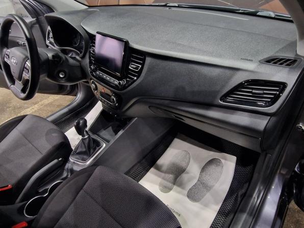 Hyundai Solaris II Рестайлинг с пробегом 2021 года, цена 1 490 000 рублей, 99515 км, седан, Автокод Объявления