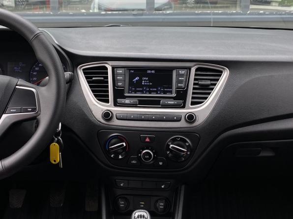 Hyundai Solaris II Рестайлинг с пробегом 2020 года, цена 1 049 000 рублей, 153134 км, седан, Автокод Объявления