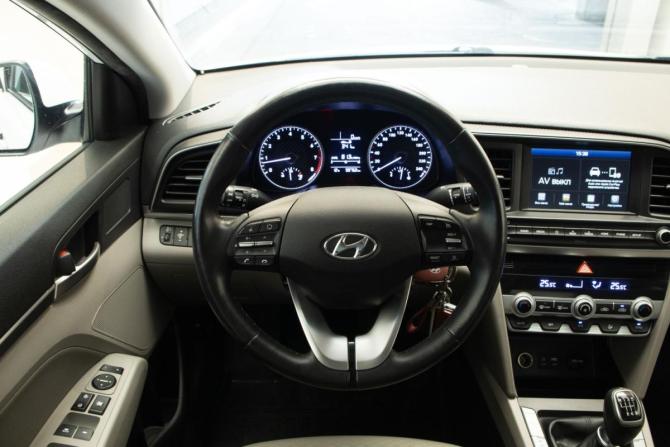 Hyundai Elantra VI (AD) Рестайлинг с пробегом 2020 года, цена 1 945 000 рублей, 59750 км, седан, Автокод Объявления