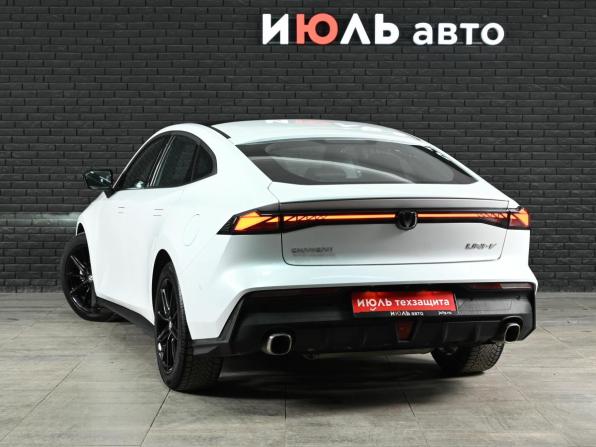 Changan UNI-V I с пробегом 2024 года, цена 2 550 000 рублей, 12341 км, лифтбек, Автокод Объявления