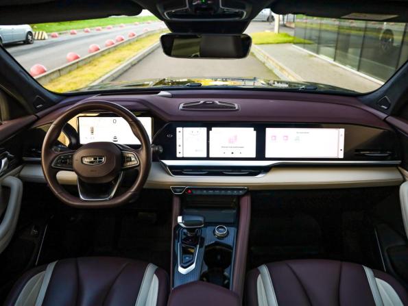 Geely Monjaro I с пробегом 2023 года, цена 3 099 777 рублей, 52532 км, внедорожник, Автокод Объявления