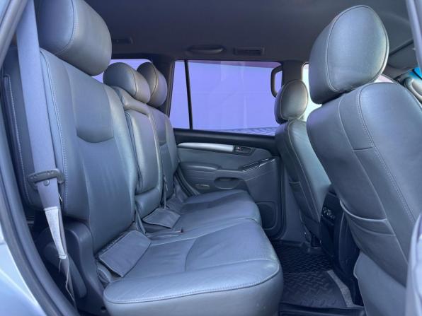 Toyota Land Cruiser Prado 120 Series Рестайлинг с пробегом 2008 года, цена 1 670 000 рублей, 374588 км, внедорожник, Автокод Объявления