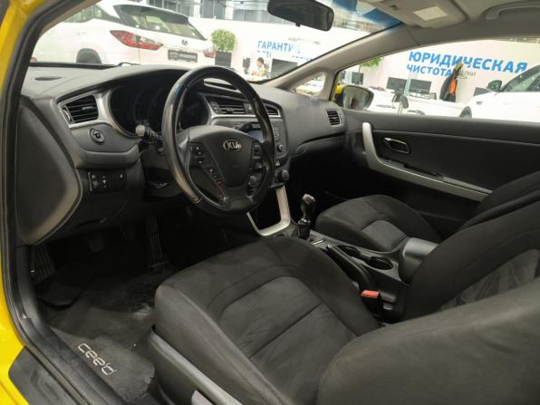 Kia Ceed II Рестайлинг с пробегом 2016 года, цена 1 042 236 рублей, 114000 км, хэтчбек, Автокод Объявления