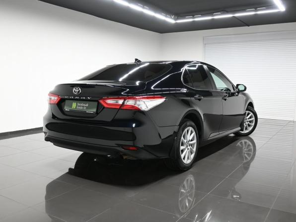 Toyota Camry VIII (XV70) Рестайлинг с пробегом 2021 года, цена 2 475 000 рублей, 70154 км, седан, Автокод Объявления