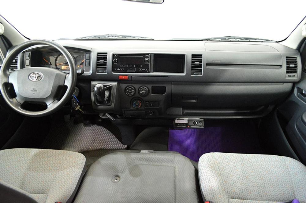 Toyota HiAce H200 Рестайлинг Сургут  - изображение 15