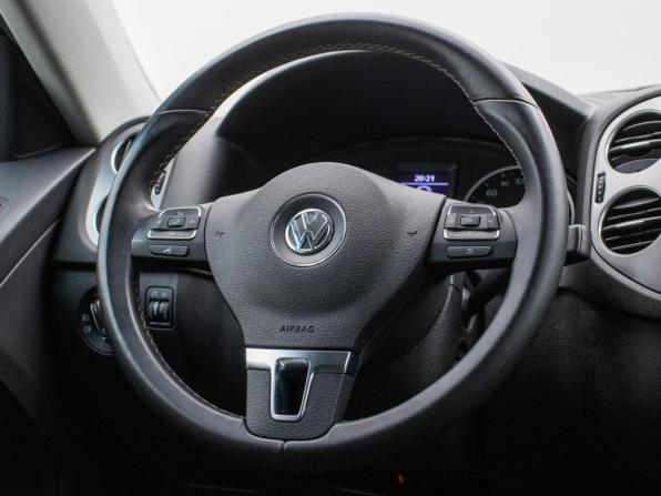 Volkswagen Tiguan I Рестайлинг с пробегом 2016 года, цена 1 480 000 рублей, 82701 км, внедорожник, Автокод Объявления