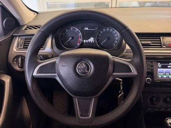 Skoda Rapid I с пробегом 2016 года, цена 850 000 рублей, 167655 км, седан, Автокод Объявления