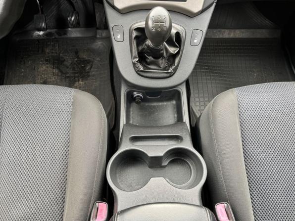 Kia Carens II (UN) с пробегом 2009 года, цена 640 000 рублей, 253085 км, компактвэн, Автокод Объявления