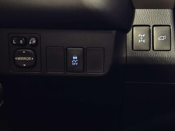 Toyota RAV4 IV (XA40) с пробегом 2015 года, цена 1 777 000 рублей, 178650 км, внедорожник, Автокод Объявления