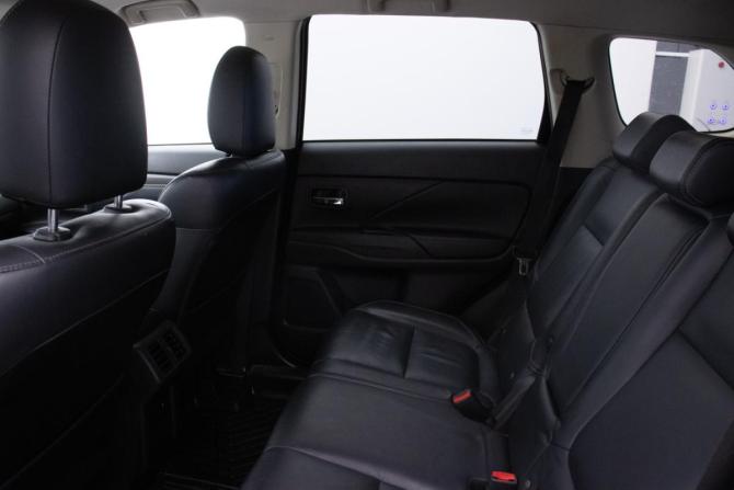 Mitsubishi Outlander III Рестайлинг 3 с пробегом 2019 года, цена 1 845 000 рублей, 216779 км, внедорожник, Автокод Объявления