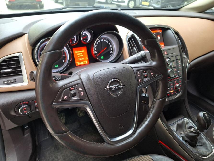 Opel Astra J Рестайлинг Челябинск  - изображение 11