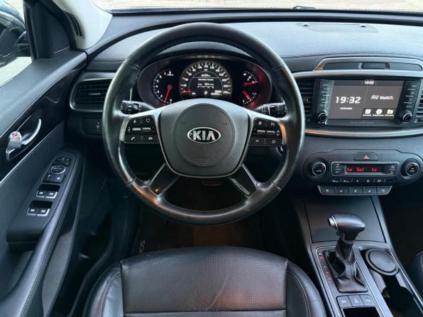 Kia Sorento III Prime Рестайлинг с пробегом 2019 года, цена 2 399 000 рублей, 251000 км, внедорожник, Автокод Объявления