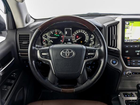 Toyota Land Cruiser 200 Series Рестайлинг 2 с пробегом 2016 года, цена 6 900 000 рублей, 74780 км, внедорожник, Автокод Объявления
