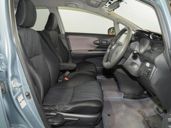 Toyota Wish II с пробегом 2011 года, цена 1 263 000 рублей, 232728 км, минивэн, Автокод Объявления