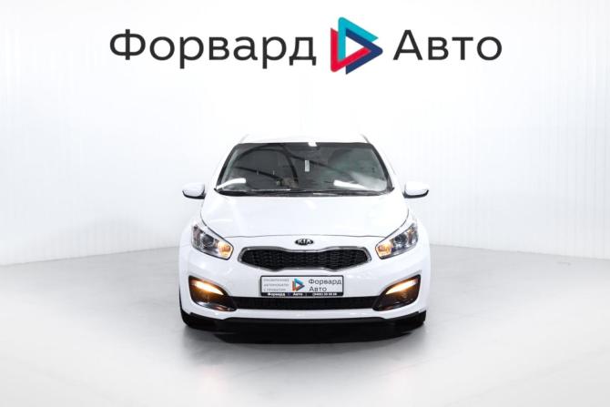 Kia Ceed II Рестайлинг с пробегом 2017 года, цена 1 450 000 рублей, 128000 км, хэтчбек, Автокод Объявления