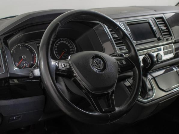 Volkswagen Multivan T6 с пробегом 2016 года, цена 3 440 000 рублей, 180000 км, минивэн, Автокод Объявления