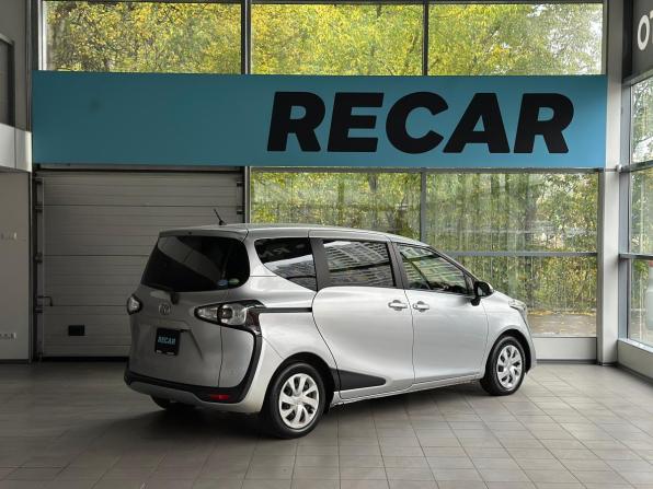 Toyota Sienta II с пробегом 2018 года, цена 1 450 000 рублей, 124200 км, минивэн, Автокод Объявления