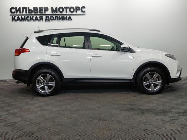 Toyota RAV4 IV (XA40) с пробегом 2015 года, цена 2 045 000 рублей, 118000 км, внедорожник, Автокод Объявления