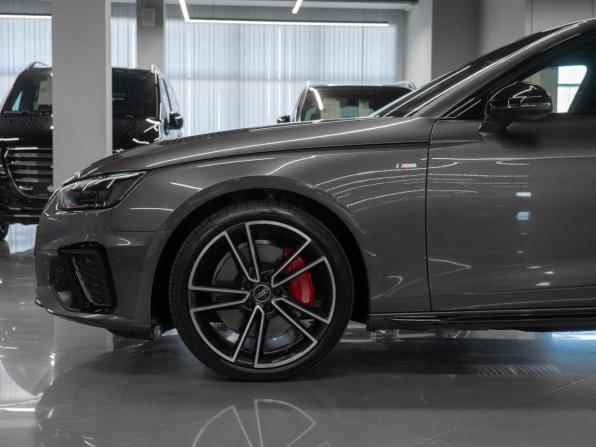 Audi A4 V (B9) Рестайлинг с пробегом 2025 года, цена 5 700 000 рублей, 50 км, седан, Автокод Объявления
