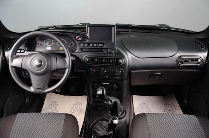 Chevrolet Niva I Рестайлинг с пробегом 2019 года, цена 1 029 000 рублей, 28000 км, внедорожник, Автокод Объявления