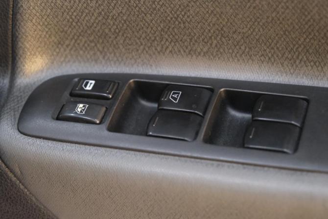 Nissan Serena III (C25) с пробегом 2006 года, цена 999 000 рублей, 182300 км, минивэн, Автокод Объявления