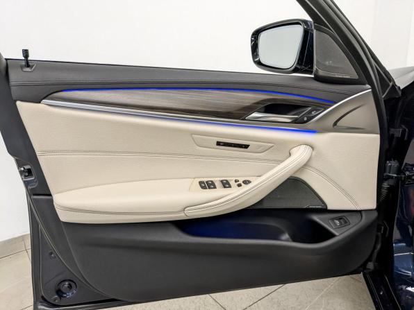 BMW 5 серии VII (G30/G31/G38) с пробегом 2019 года, цена 4 075 000 рублей, 68382 км, седан, Автокод Объявления