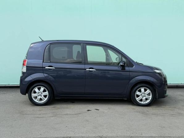 Toyota Spade с пробегом 2015 года, цена 889 000 рублей, 104650 км, минивэн, Автокод Объявления