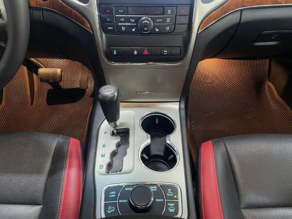 Jeep Grand Cherokee IV (WK2) с пробегом 2011 года, цена 1 450 000 рублей, 264000 км, внедорожник, Автокод Объявления