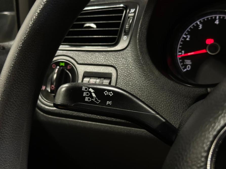 Volkswagen Polo V Рестайлинг Челябинск  - изображение 17