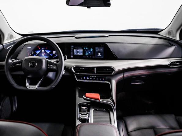 Changan UNI-T I с пробегом 2023 года, цена 2 379 000 рублей, 10800 км, внедорожник, Автокод Объявления
