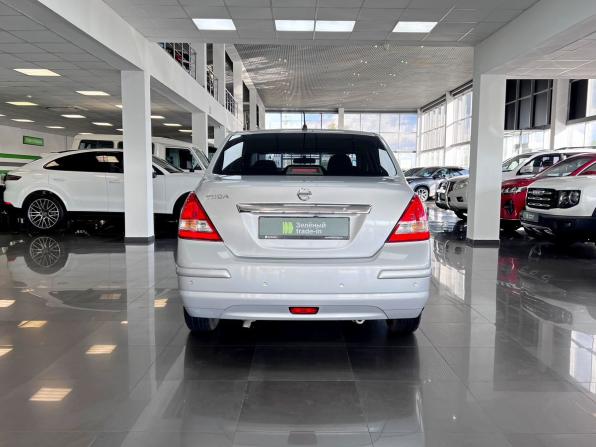 Nissan Tiida I Рестайлинг с пробегом 2013 года, цена 765 000 рублей, 203407 км, хэтчбек, Автокод Объявления