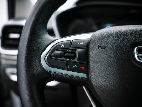 Geely Coolray I с пробегом 2022 года, цена 1 749 000 рублей, 39154 км, внедорожник, Автокод Объявления
