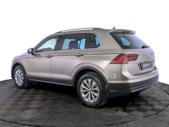 Volkswagen Tiguan II с пробегом 2018 года, цена 2 550 000 рублей, 115740 км, внедорожник, Автокод Объявления
