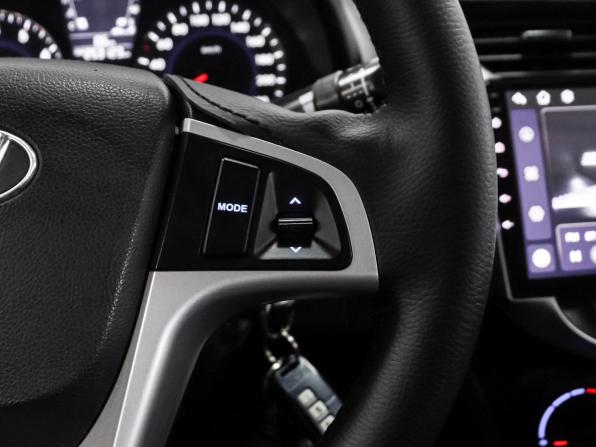 Hyundai Solaris I с пробегом 2011 года, цена 699 000 рублей, 253123 км, седан, Автокод Объявления