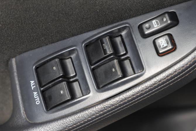 Toyota Avensis II с пробегом 2005 года, цена 699 000 рублей, 230011 км, седан, Автокод Объявления