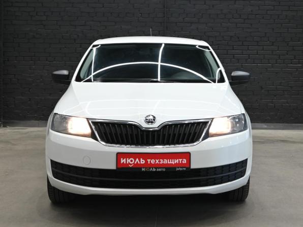 Skoda Rapid I с пробегом 2017 года, цена 1 030 000 рублей, 175496 км, лифтбек, Автокод Объявления