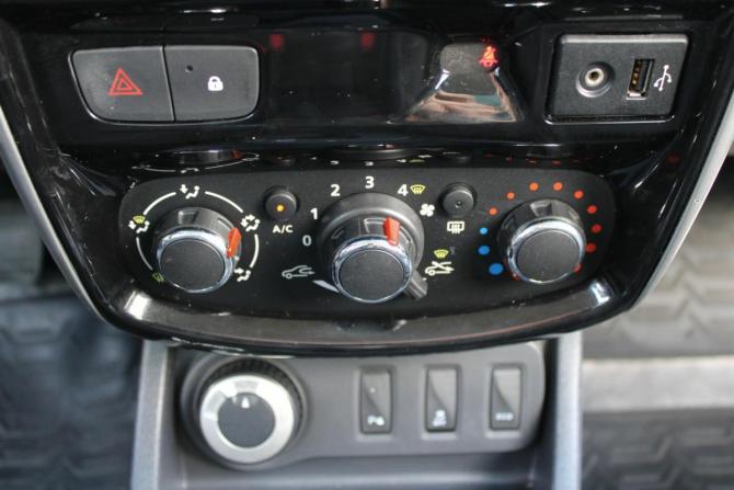 Nissan Terrano III (D10) с пробегом 2016 года, цена 1 250 000 рублей, 131000 км, внедорожник, Автокод Объявления